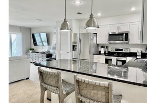 PRIVATE BEACH-You deserve this-Luxury ground-level 1-bedroom ON THE BEACH on 30A