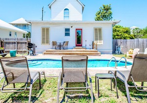 Private Pool~Wraparound Porch~Balcony~Walk 2 Beach~3BR Crystal Cottage