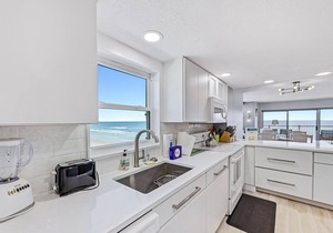 PT501 Ponce de Leon Towers ~ Beachfront Condo in New Smyrna Beach