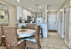 Ramsgate Harbour #20, Sleeps 6, Two Balconies, Pool, West End Of PCB,Renovated