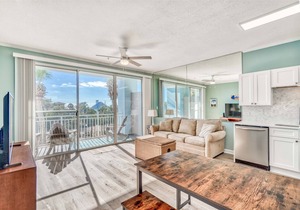 Renovated Kitchen and bathroom - Steps to Pool/Beach