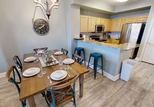 Renovated Master Gulf View Free Beach Chairs! Free Golf & Activities Daily!