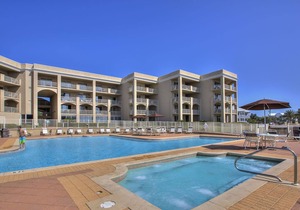 Sea Haunts 3C - Gulf Front, Great Views, Community Pool + Hot Tub, 30A!