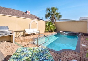 Sea's The Day - 5 Bedroom Home - Private Pool & Hot Tub! West End - Elevator!!!