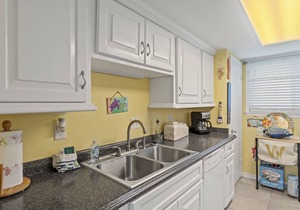 Southbay By The Gulf 3/2 Easy 5 minute Walk to the Beach, close to restaurants