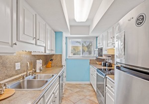 Southbay by the Gulf, 3 BR, Pool out Front Door, Gas Grill, 5min walk to beach