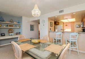 Spacious and Lovely Beachfront Condo Barefoot Trace 314