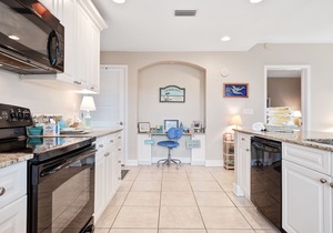 Spacious family condo with large balcony & shared pool and hot tub