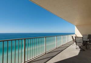 Spacious Tropical Oceanfront Condo - Unit 1806