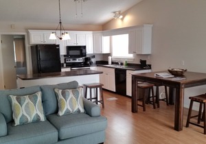 Spectacular Beach front Balcony, Few Steps to the beach ! 3 br/2 ba, sleep 8