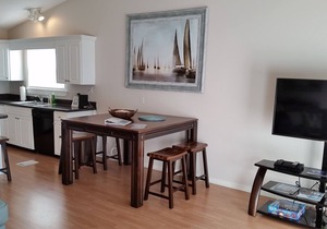 Spectacular Beach front Balcony, Few Steps to the beach ! 3 br/2 ba, sleep 8