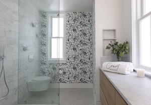 Steps From the beach in Seaside, Florida. Luxury Accommodations + 2 Bikes