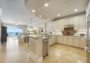 Stunning and Spacious 4BR Beachfront Adagio B202