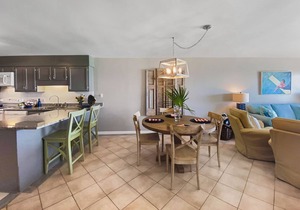 Stunning Gulf Views, steps to the beach, ground floor beach front condo~Blue Mountain Beach ~ Sunseekers 2!