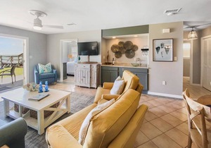 Stunning Gulf Views, steps to the beach, ground floor beach front condo~Blue Mountain Beach ~ Sunseekers 2!