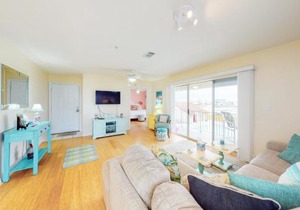 Sunset Harbour Villas 2-223