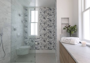 The Heart of Seaside, Florida! Stunning Renovation, Steps to Beach + 2 Bikes