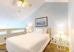 The Inn at St. Thomas Square #514