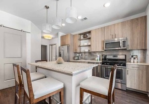 The Point 30A : 2nd Floor Suite #125 Resort Pool, & Inlet Beach Access!