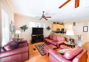 Three-story beach getaway w/a shared pool, free WiFi, & a private washer/dryer