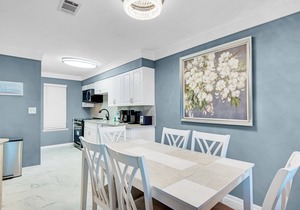 ✨Updated Furnishings~Walk to Beach~Pool~Holiday Isle~2BR Poolside Villas #104