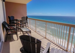 UPSCALE CONDO FOR 6! BIG SCREEN TV AND GREAT VIEWS!