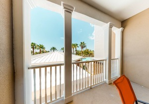 Waterfront Snowbird retreat with private balcony & pool - near the beach