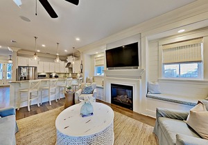 Watersound Beach Home - 6 Free Bikes - Deeded Beach Access - Sleeps 12