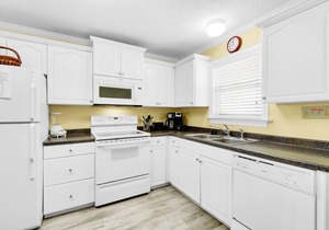 We❤️Snowbirds-🐶Pet Friendly-66ft to Beach Access-Pool-2BR Gulfside Condos #1