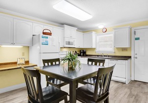 We❤️Snowbirds-🐶Pet Friendly-66ft to Beach Access-Pool-2BR Gulfside Condos #1