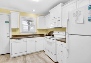We❤️Snowbirds-🐶Pet Friendly-66ft to Beach Access-Pool-2BR Gulfside Condos #2