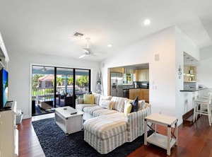 Bond Court | Marco Island