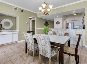 The Palms Of Destin | Crystal Shores