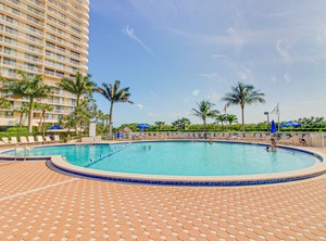 Seaview Court | Marco Island