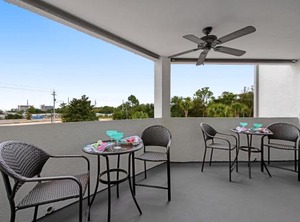 The Inn At St Thomas Perfect Getaway | Gulf Lagoon Beach