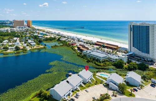 El Centro Beach Condo | 101 m² Condo ∙ 2 bedrooms ∙ 5 guests