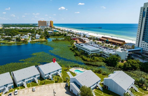 El Centro Beach Condo | 101 m² Condo ∙ 2 bedrooms ∙ 5 guests