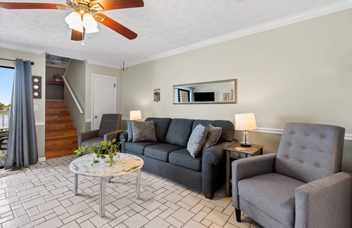 El Centro Beach Condo | 101 m² Condo ∙ 2 bedrooms ∙ 5 guests