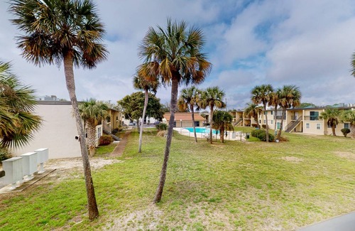 Mary Esther Condo | 102 m² Condo ∙ 2 bedrooms ∙ 6 guests