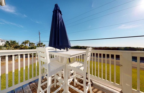 Sunnyside On The Gulf House | 112 m² House ∙ 2 bedrooms ∙ 6 guests