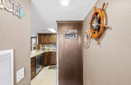 Holiday Isle Condo | (116)Your Perfect Beach DESTINation. Renovated Ground floor Beachfront Condo