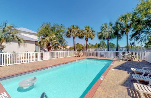 Emerald Waters Village House | 117 m² House ∙ 2 bedrooms ∙ 6 guests