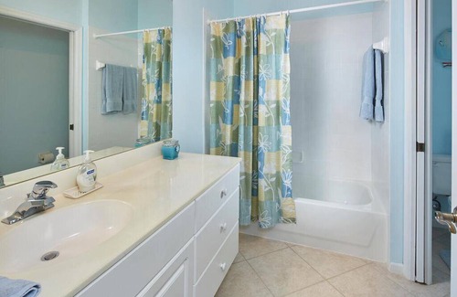 Naples Condo | 126 m² Condo ∙ 2 bedrooms ∙ 6 guests