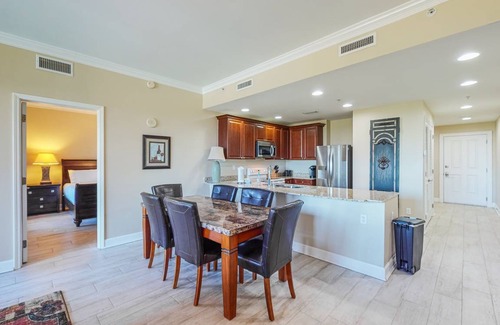 Upper Grand Lagoon Condo | 136 m² Condo ∙ 2 bedrooms ∙ 4 guests