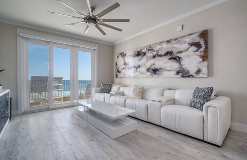 Crystal Beach Condo | 136 m² Condo ∙ 3 bedrooms ∙ 8 guests