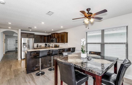 Warrington House | 136 m² House ∙ 3 bedrooms ∙ 8 guests