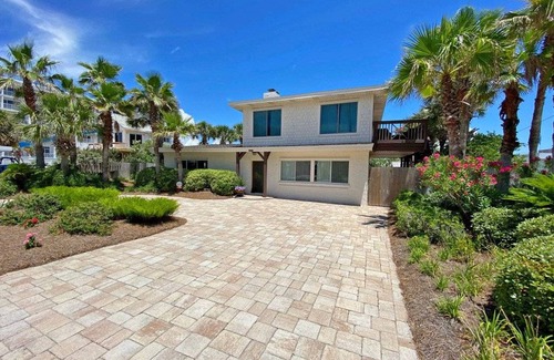Villa Primera House | 139 m² House ∙ 4 bedrooms ∙ 9 guests
