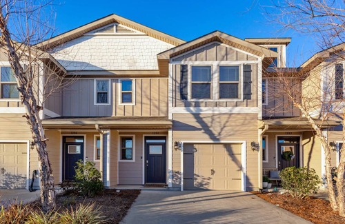 South Pensacola Apartment | 143 m² Apartment ∙ 3 bedrooms ∙ 6 guests