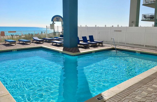 Upper Grand Lagoon Condo | 145 m² Condo ∙ 3 bedrooms ∙ 10 guests