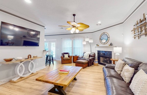 Upper Grand Lagoon House | 162 m² House ∙ 3 bedrooms ∙ 10 guests